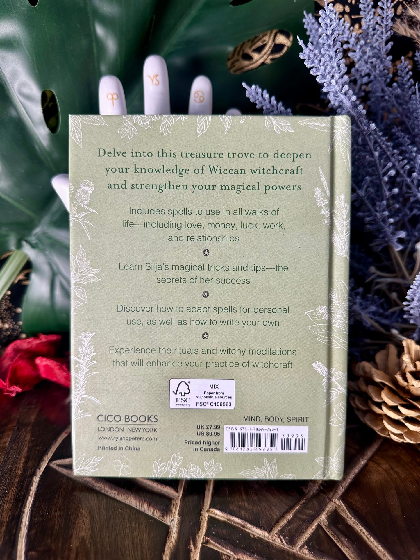 The Green Wiccan Spell Book By Silja